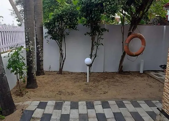 Happy Seas Beach Villa